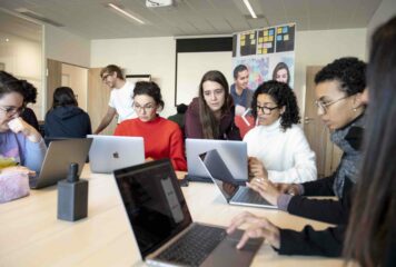 Simplon.co dévoile des formations dédiées aux femmes pour renforcer l’inclusion dans le numérique
