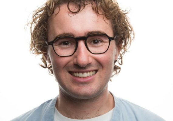 COMMUNIQUÉ DE PRESSE. HostMe : La confiance numérique au cœur de notre engagement.